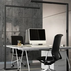 Arcchio Gulvlamper>LED-gulvlampe til kontor Jolinda, sort, 4000K, sensor