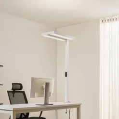 Arcchio Arbejdsrum/Kontor|Bordlamper>LED-klemmelampe Logan, hvid, dæmpbar, sensor