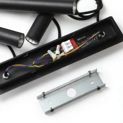 Arcchio LED-pendellampe Franka, 3 lyskilder, lang, sort, aluminium