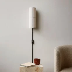 Audo Hashira LED-væglampe med stik, natur^Audo Copenhagen Online