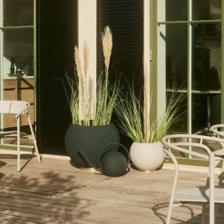 AYTM Møbel Og Interiør>Globe urtepotte, Ø 60 cm, sort, aluminium, stål