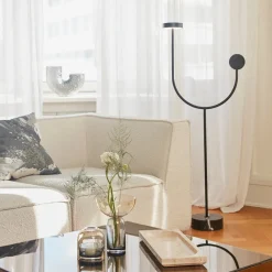 AYTM Gulvlamper|Gulvlamper>LED-gulvlampe Grasil, sort, marmor, højde 127 cm