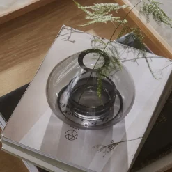 AYTM Lygte Uno, vase, røgfarvet grå, Ø 14 cm, højde 11 cm, glas