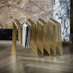 Magasinholder Curva, guld, bredde 40 cm, stål^AYTM Online