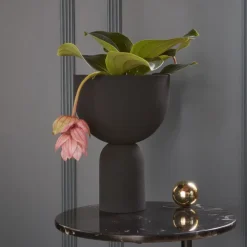 AYTM Torus urtepotte, sort, Ø 22 cm, højde 30,6 cm, jern