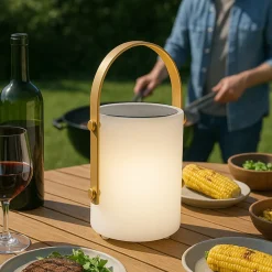 FH Lighting Bari LED-akku-lampe, solar, fjernbetjening