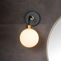 Berend væglampe af glas, højde 25,2 cm^Lucide Discount