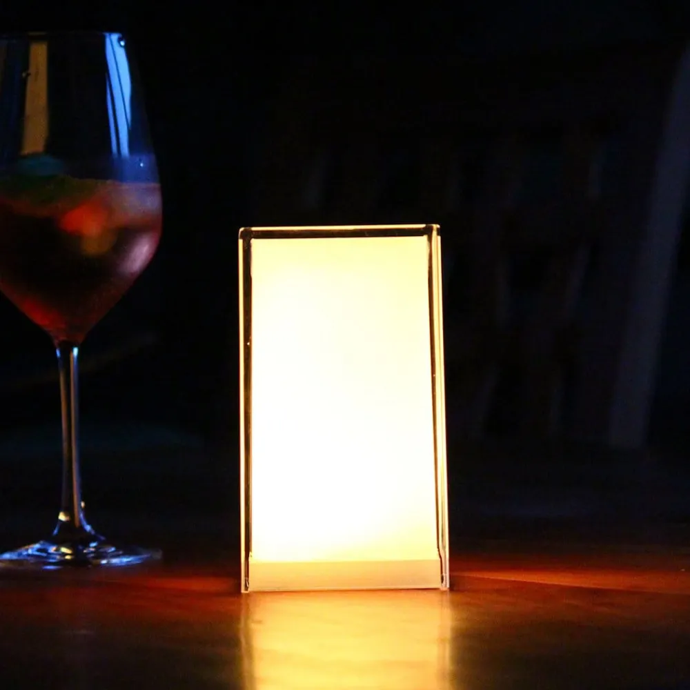 Smart&Green Bærbar bordlampe Cub, app-kontrollerbar, RGBW