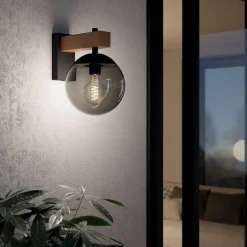 Bufalata udendørs væglampe, sort/træ/røggrå^EGLO Clearance