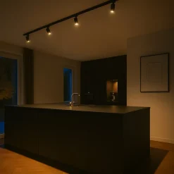 Calex Skinnesystem>skinnesæt, 4 GU10-spots, sort, længde 2 m, metal