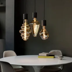 Vienna LED-pære E27 6 W dim 2.200 K guld^Calex New