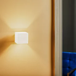 Casablanca Væglamper>Cube - blændingsbeskyttet væglampe