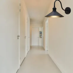 ROYALTECH Christer væglampe, sort, bredde 24 cm, metal, E27