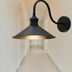 ROYALTECH Christer væglampe, sort, bredde 24 cm, metal, E27