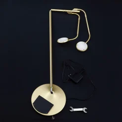 Cobra LED-gulvlampe, 2 lyskilder, mat messing^ORION Best