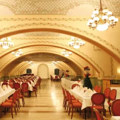 Delia lysekrone, messingfarvet Ø 100 cm, 16-lys, glas^ORION Online