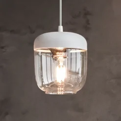 Designer pendellampe Acorn, hvid og poleret kobber^UMAGE Online
