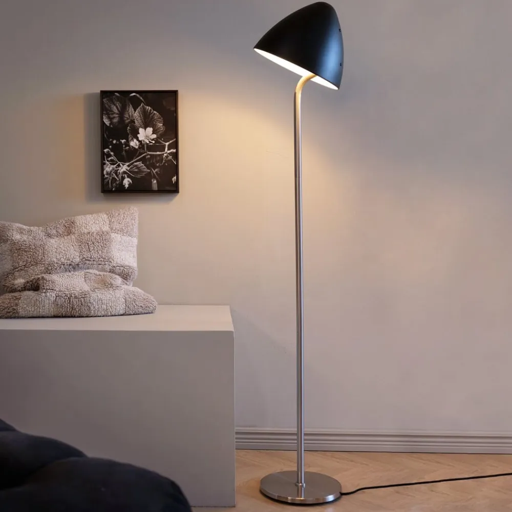 Dyberg Larsen Gulvlamper|Gulvlamper>gulvlampe Oulu, sort/stål, højde 128 cm