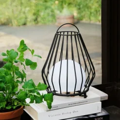 Dyberg Larsen LED-bordlampe Evesham, højde 23 cm