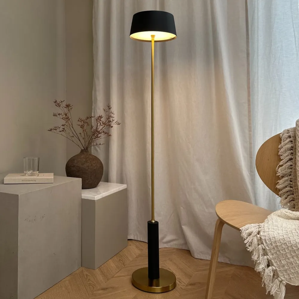 Dyberg Larsen Gulvlamper|Gulvlamper>LED-gulvlampe Yoyo, sort, højde 125 cm