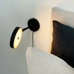 Dyberg Larsen LED-væglampe Starlight, sort, Ø 14 cm