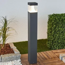 Lucande Gadebelysning>Egon LED pullert med kantet lampekrop