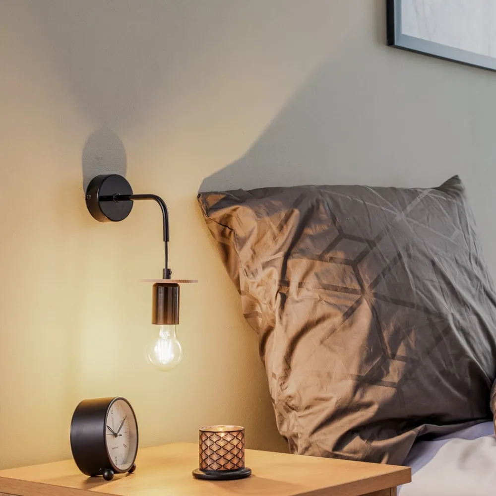 Yorik væglampe, sort/lys træ^Envostar Discount