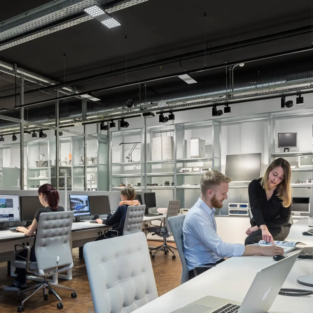 ERCO Skinnesystem>Lucy LED-bordlampe med fod, hvid 840