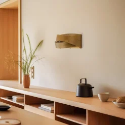 Euluna Væglamper>væglampe Tornado, guldfarvet