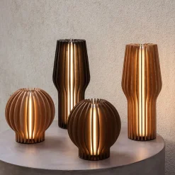 Eva Solo LED-bordlampe Radiant, lyst træ, Ø 14 cm, USB