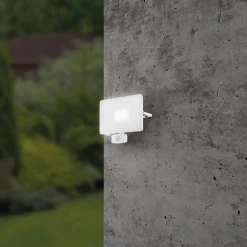 EGLO Faedo 3 udendørs LED-spot med sensor, hvid, 50 W