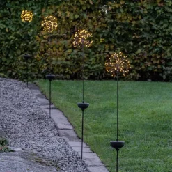 STAR TRADING Firework LED-solcellelampe med jordspyd, 85 cm