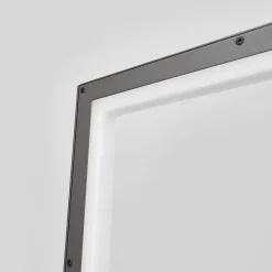 Lucande Firkantet LED-væglampe Mirco med bevægelsessensor