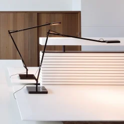 FLOS Arbejdsrum/Kontor|Bordlamper><noscript><img width=