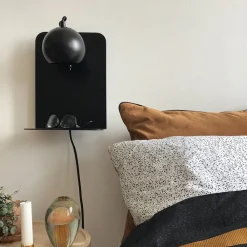 FRANDSEN Ball USB væglampe sort mat