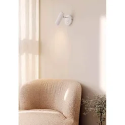 væglampe Hubble, hvid^Globen Lighting Hot