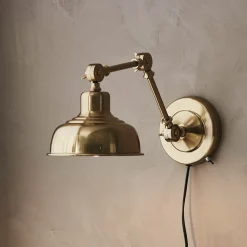 Grimstad væglampe, antik messingfarve, jern, stikprop^Markslöjd Discount