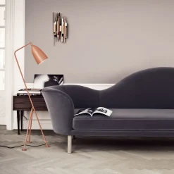 Gräshoppa trefods gulvlampe, vintagerød^GUBI Best