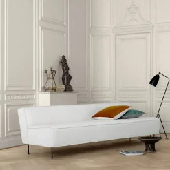 GUBI Gräshoppa trefods gulvlampe, sort