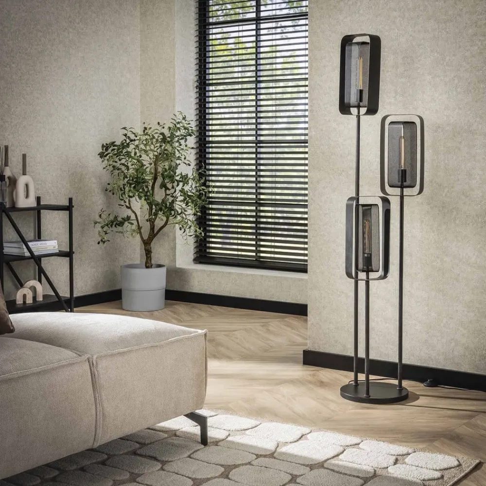 Gulvlampe Alma, 3 lyskilder, sort, metal, drejelig netskærm^Zijlstra Clearance