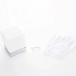 Helestra Keto LED-loftlampe, terning, krom