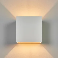 Helestra Væglamper><noscript><img width=