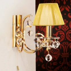 ORION Væglamper>Henrivende tekstil væglampe Krystaldesign