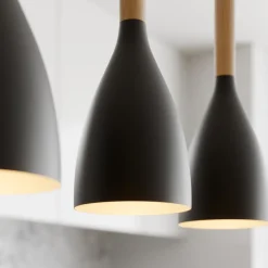 Luminex Hængelampe Muza 3 lyskilder lang sort/lys træ