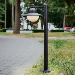 Albert Leuchten Gadebelysning>I sort - lys på Yarai-stien