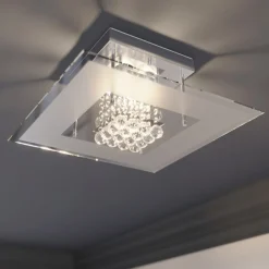 Iøjnefaldende LED-loftslampe Lisandra^Lindby Hot