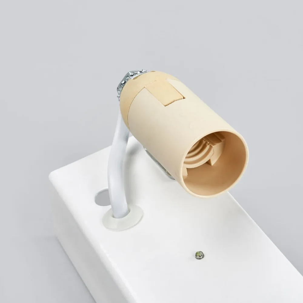 Lindby Jasin - væglampe med gylden overflade