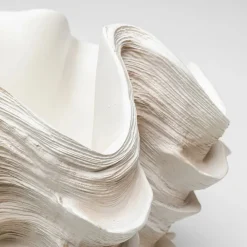 Concha dekorativ vase, højde 29 cm, støbt sten, beige^KARE Hot