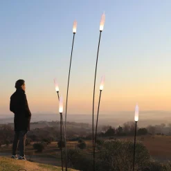 Karman Nilo LED-lampe med jordspyd, højde 118 cm