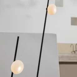 Karman Pois gulvlampe, spyd IP65 3.000 K, 118 cm